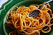 Linguine Pangritata (pasta with roasted breadcrumbs, Italy)