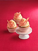 Cupcakes with rhubarb and vanilla cream