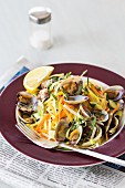 Linguine with clams and vegetables