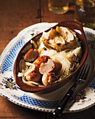 Sausages with apples and mashed potatoes