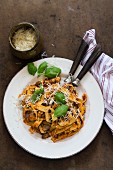 Pasta with tomato sauce and mushrooms