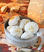 Spiced biscuits with sugar glaze