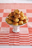 Cheese balls with caraway
