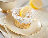 Gratinated lemon meringue cupcake