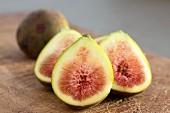 Fresh figs on a wooden board