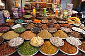 Spices and suites at a market stand (Ahmedabad, Gujart, India)