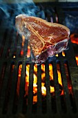 T-Bone-Steak auf dem Grill
