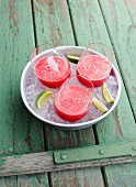 Wassermelonen-Smoothies auf Eis