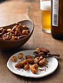Roasted nuts with an aromatised spice mixture