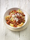 Spaghetti alla bolognese (Nudeln mit Fleischsauce, Italien)