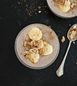 Vegan date pudding with bananas and cinnamon
