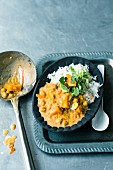 Stir-fried curry with sweet potatoes and coconut milk