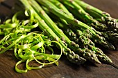 Green asparagus with peelings