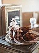 Chocolate and cashew nut cookies as a gift