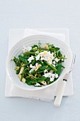 Pasta salad with green beans and goat's cheese