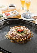 Okonomiyaki (Pfannkuchen, Japan)