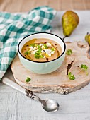 Creamy soup with parsley and pears