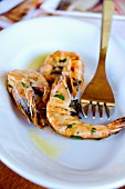 Grilled prawns with garlic and parsley