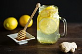 Ingwer-Zitronen-Tee mit Honig