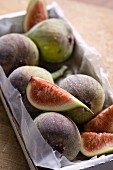 Fresh figs, whole, one half and one quarter