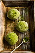 Mochi-Bällchen mit Matcha (Japan)