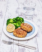 Prawn and sweetcorn fritters with broccoli