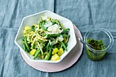 Linguine alla genovese with green beans