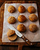 Spelt rolls with caraway, sesame seeds and rye groats