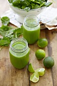 An avocado and lime smoothie with spinach