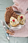 Roquefort pears with wholemeal bread (post fasting)