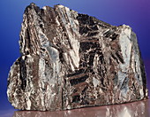 Macrophotograph of a specimen of zinc