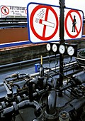 Safety signs in petroleum transport