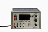 Digital signal generator and amplifier