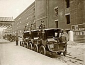 First electric cabs in New York,1897