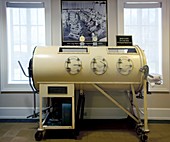Iron lung from the 1930s