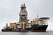 Oil drilling ship
