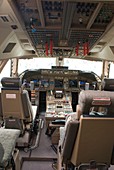 Boeing 747-8 flight deck