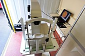 Mobile diabetic retinal screening unit