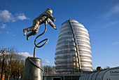 Pioneer statue,UK National Space Centre