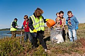 Collecting litter