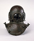 Antique diving helmet,front view