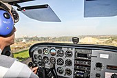 Cessna Skyhawk at takeoff