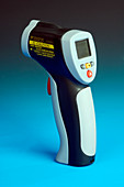 Infrared laser thermometer