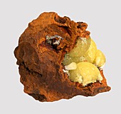 Spheroidal adamite in limonite groundmass