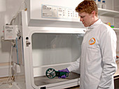 Fume cupboard safety testing