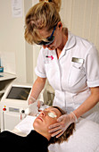 Skin laser therapy