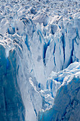 Crumpled glacier ice