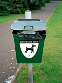 Bin for dog waste