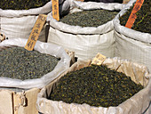 Yunnan green tea