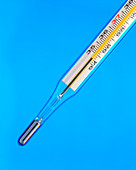 Clinical thermometer measuring hypothermia